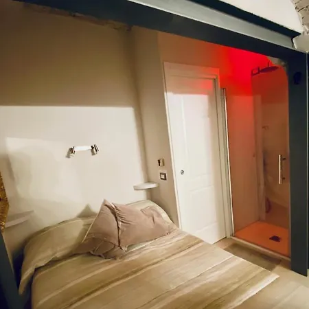 Vermaaten Boutique Suites Ruby Todi Exterior foto